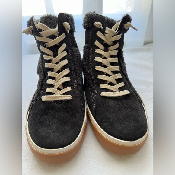 New Dolce Vita Women's Zilvia Plush Lace Up Zip High Top Sneakers Size 11 - Picture 2 of 9